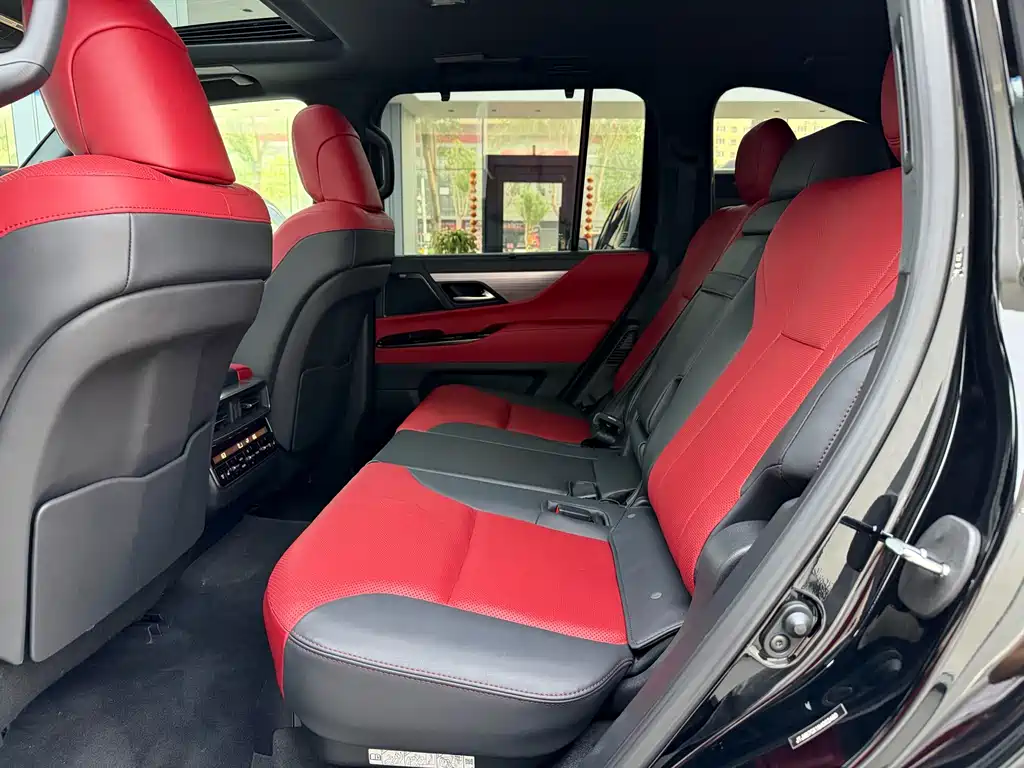 Lexus LX 600 US Spec