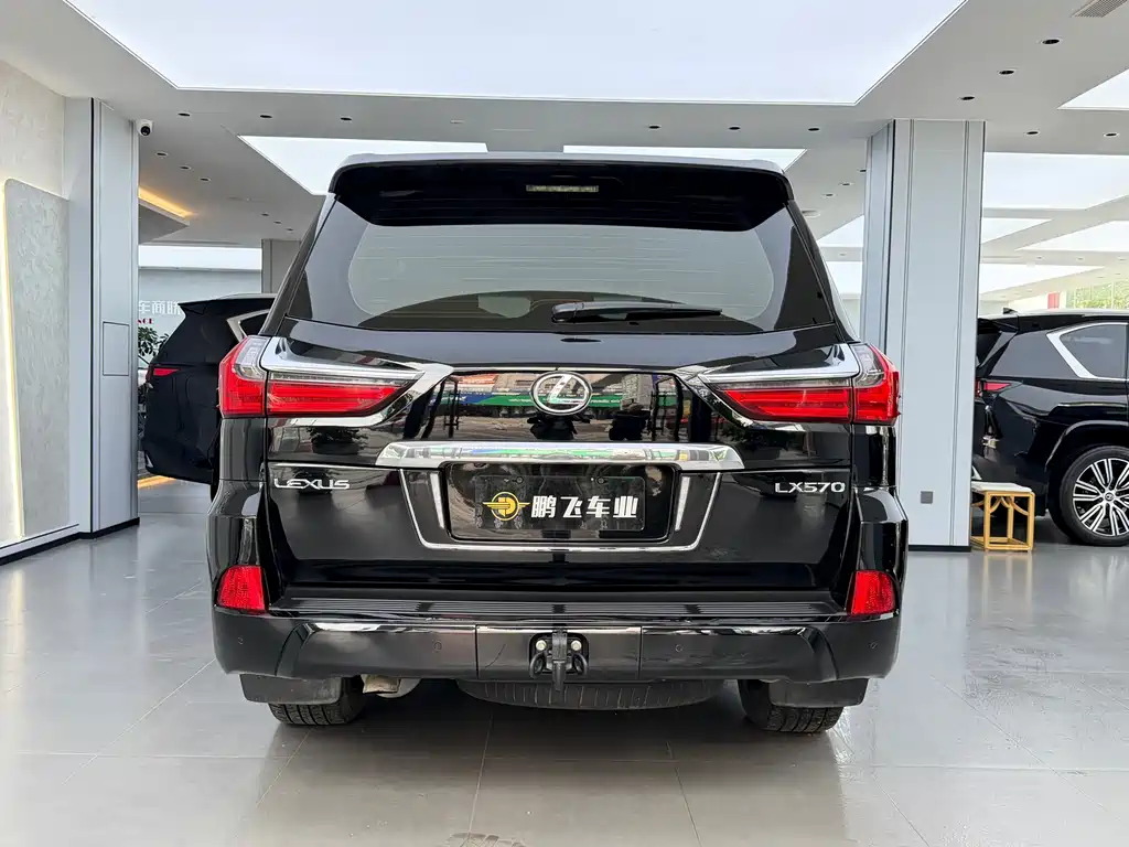 Lexus LX 雷克萨斯LX 2017款 570 中东版