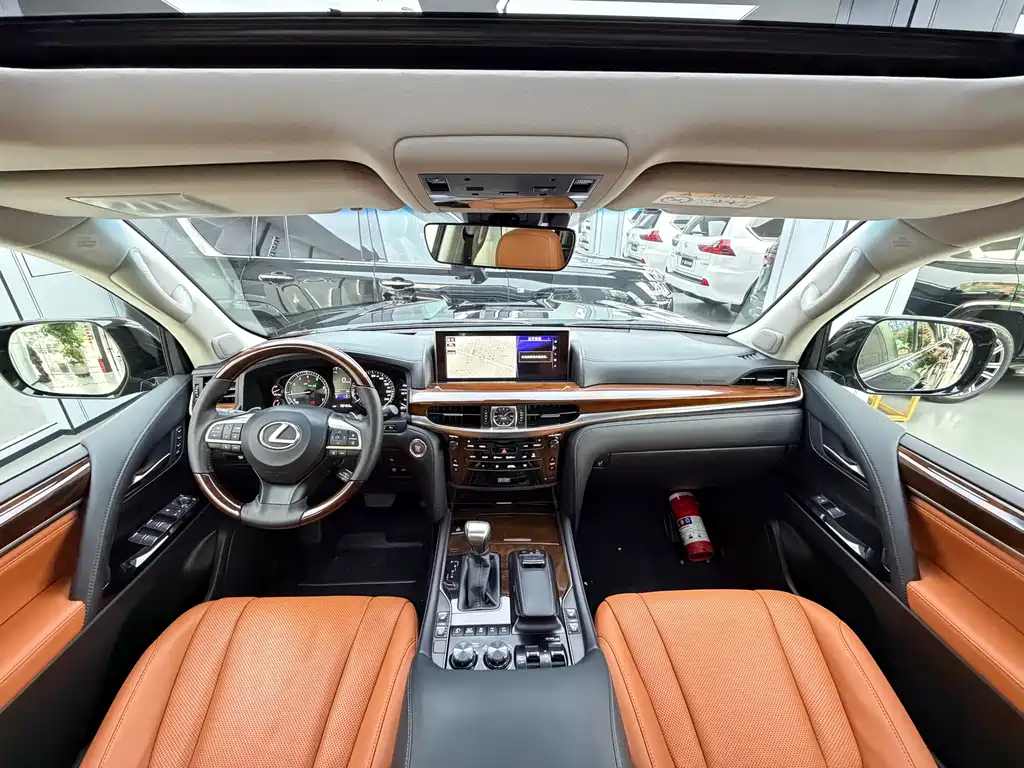 Lexus LX 雷克萨斯LX 2017款 570 中东版