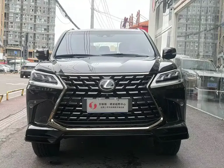 Lexus LX 570