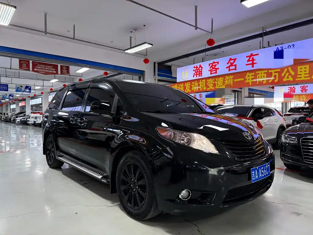 SIENNA 3.5 L Auto