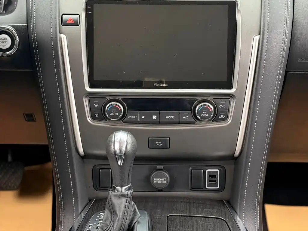 Patrol 4.0 L Middle East