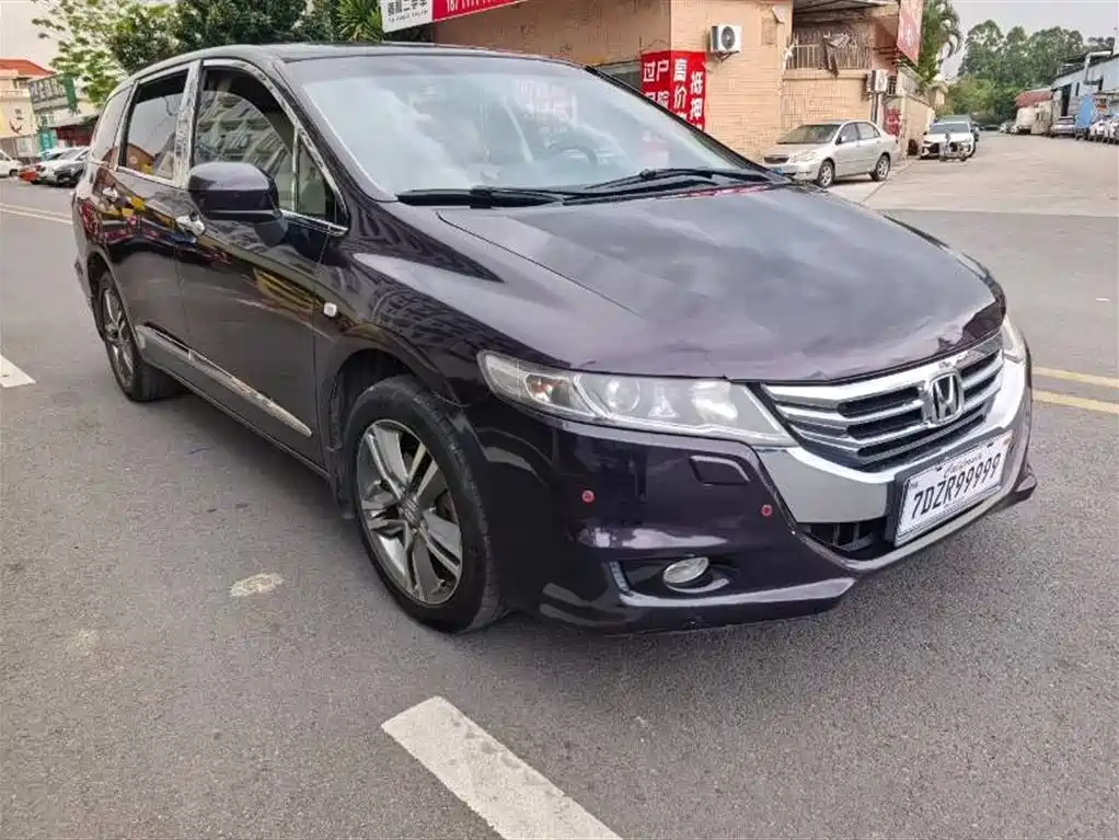 Odyssey 2.4 L Luxury
