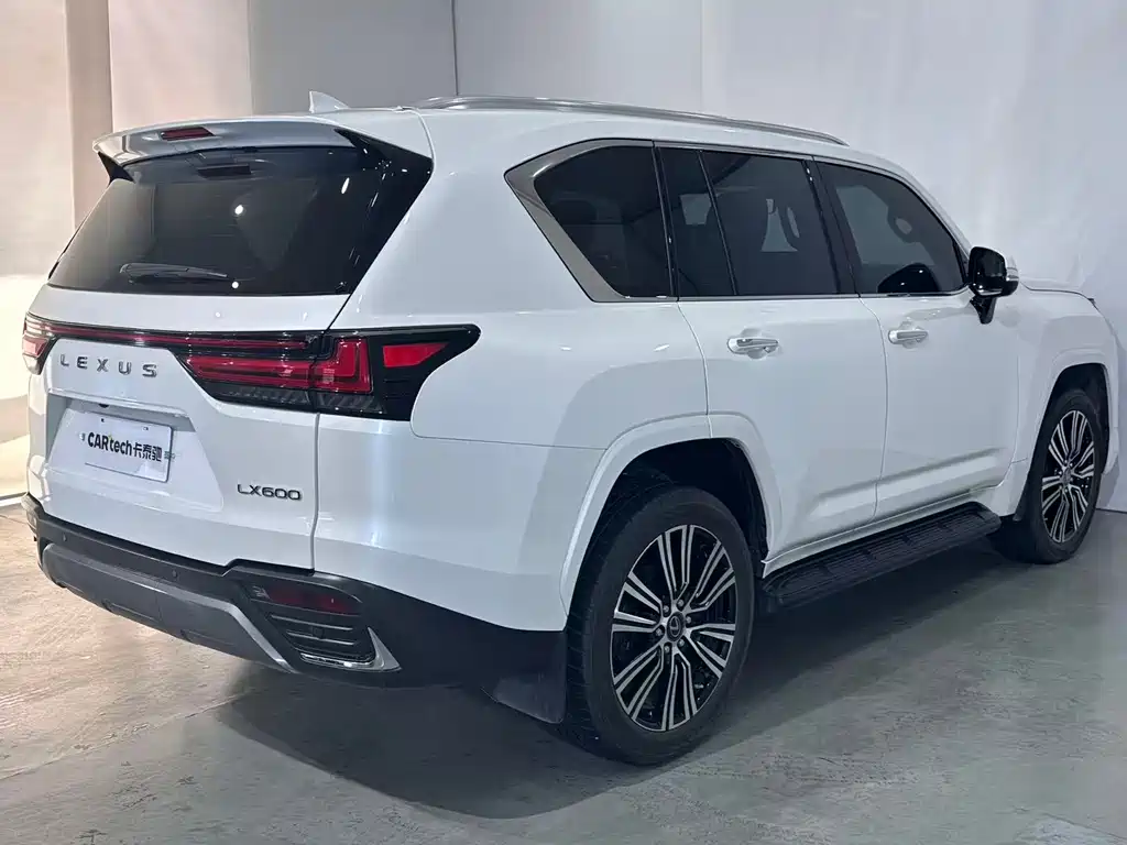 Lexus LX 雷克萨斯LX 2023款 600 中东版