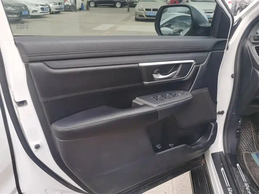 Honda CR-V 240 TURBO CVT 2 WD Urban