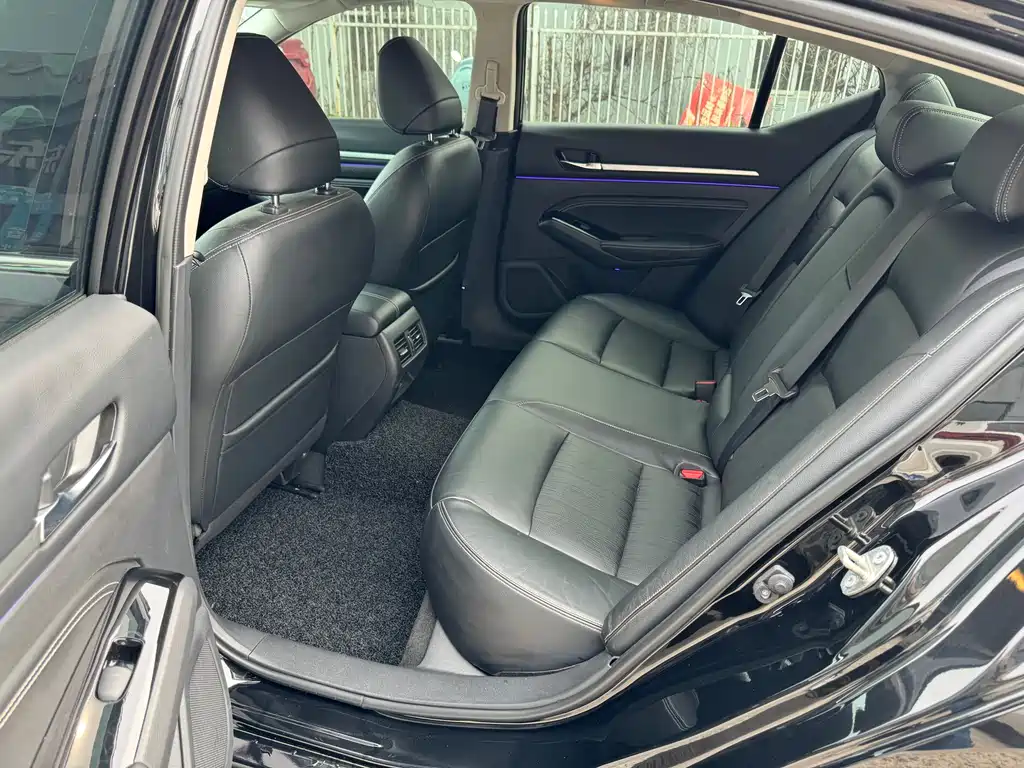 Teana Facelift 2.0 T XL Upper AD1 Smart Enjoyment Navigator