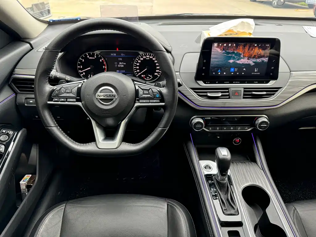 Teana Facelift 2.0 T XL Upper AD1 Smart Enjoyment Navigator