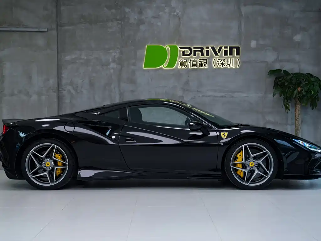 Ferrari F8 Tributo 3.9 T V8