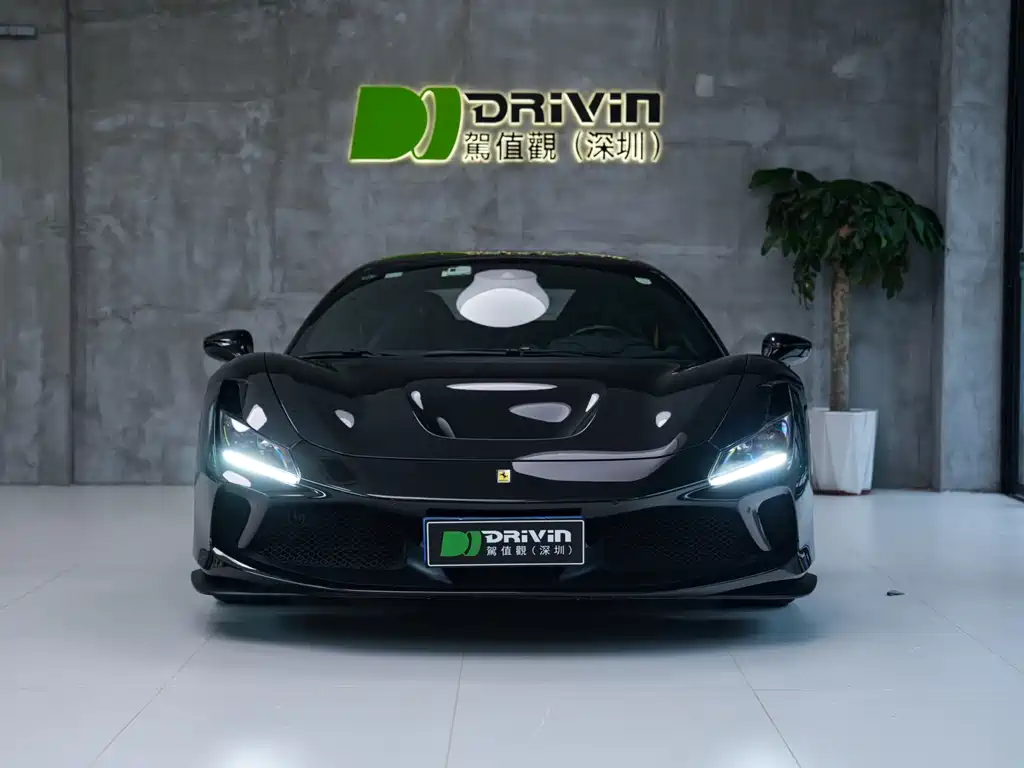 Ferrari F8 Tributo 3.9 T V8