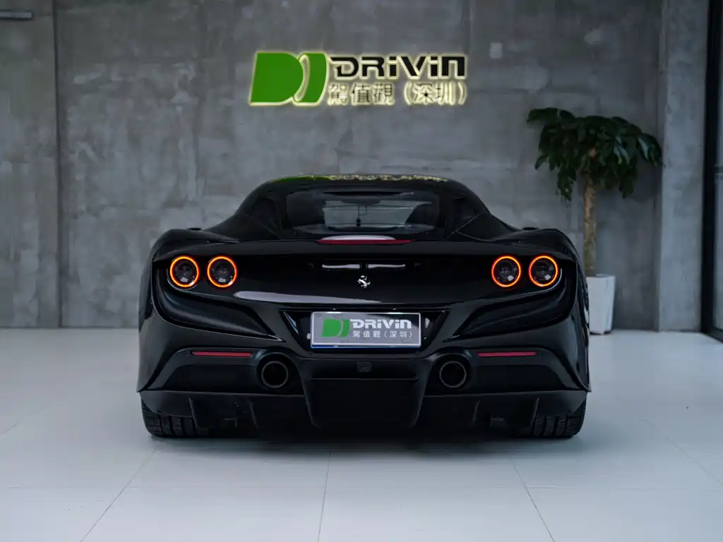 Ferrari F8 Tributo 3.9 T V8