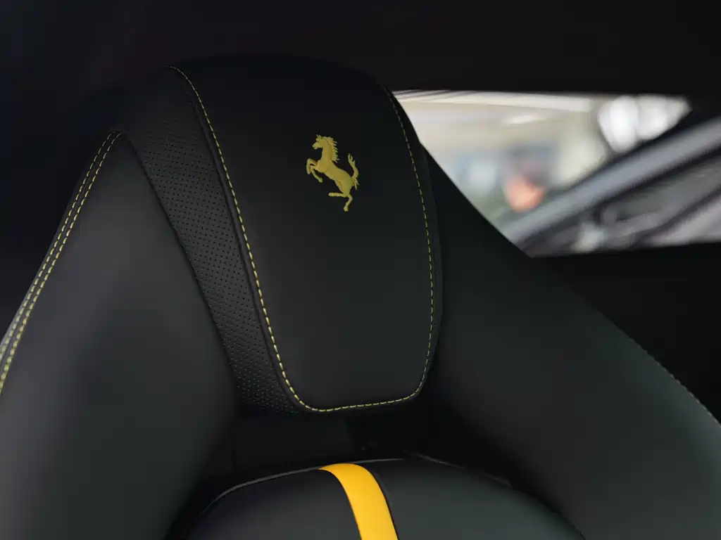 Ferrari F8 Tributo 3.9 T V8