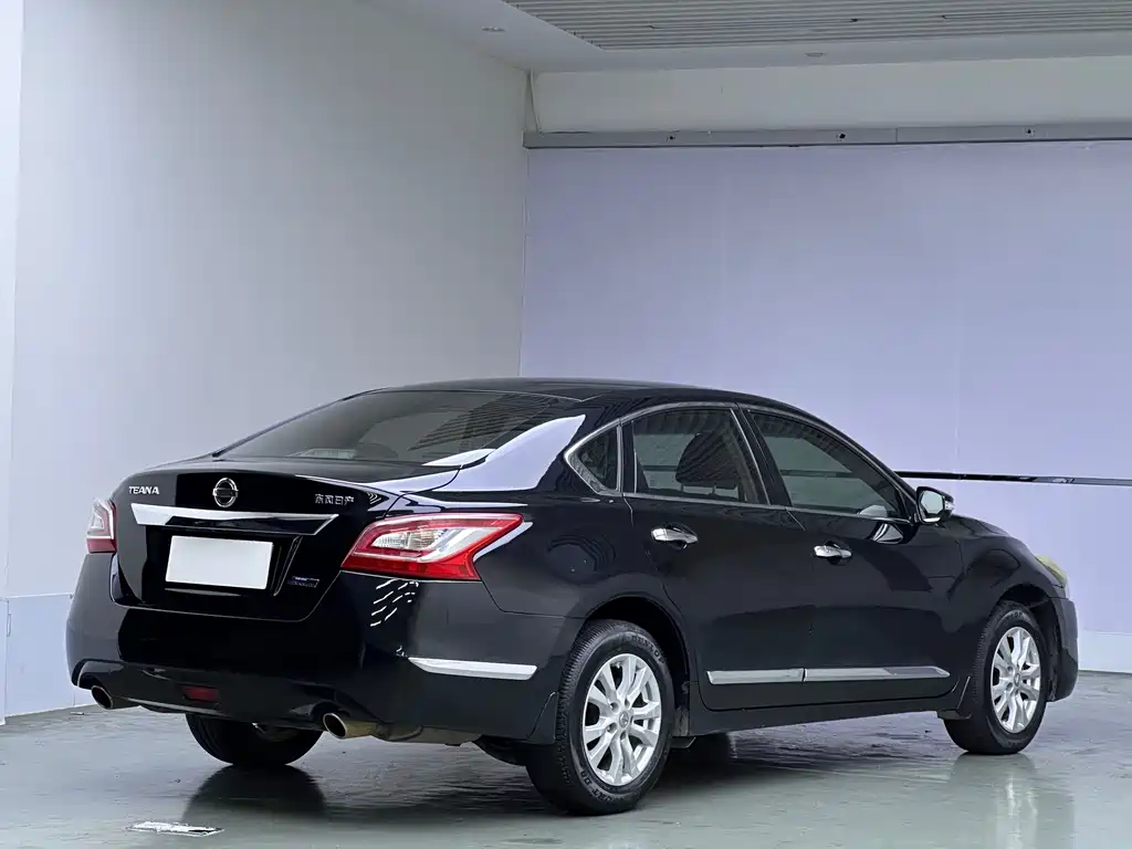 Teana 2.0 L XL Comfort