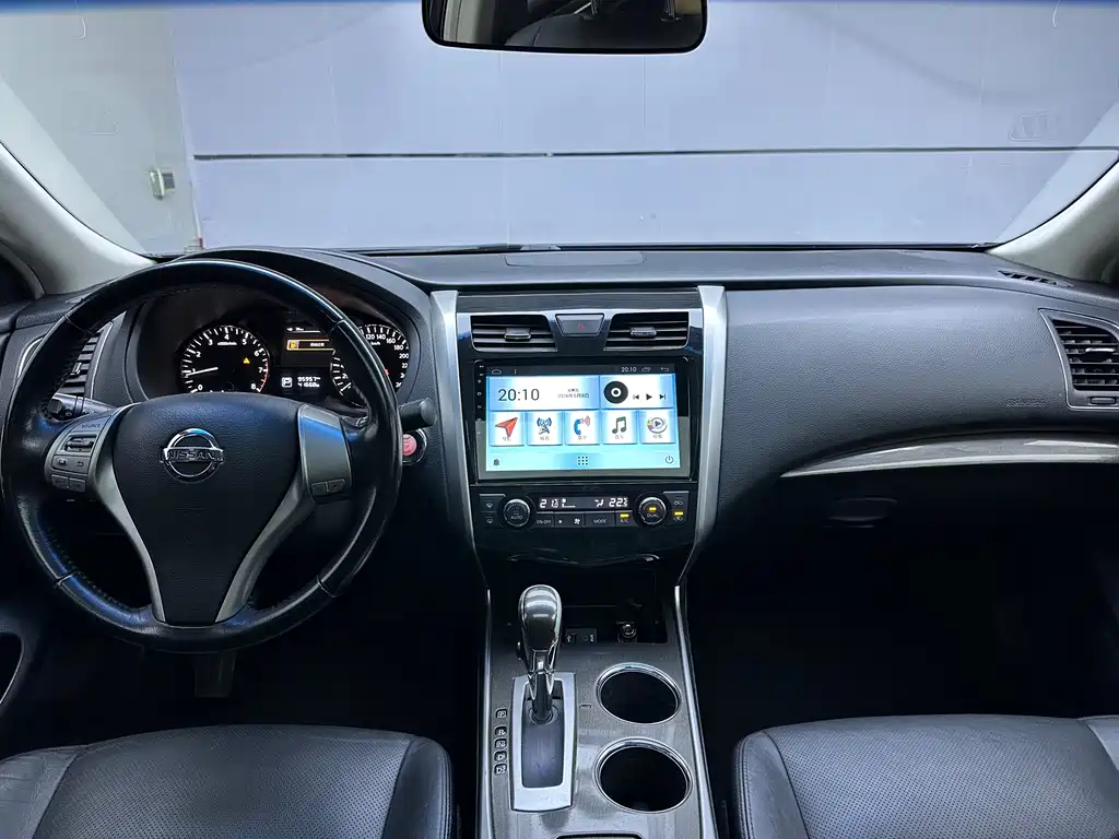 Teana 2.0 L XL Comfort