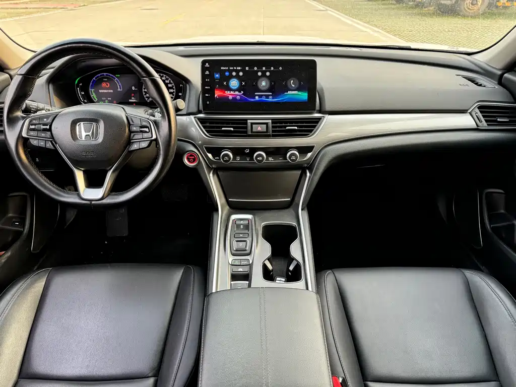 Accord Sharp· Hybrid 2.0 L Sharp Leading