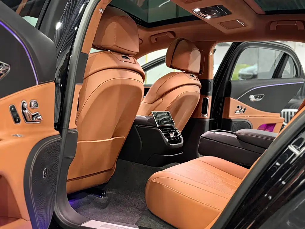 Flying Spur V8 Edition 8