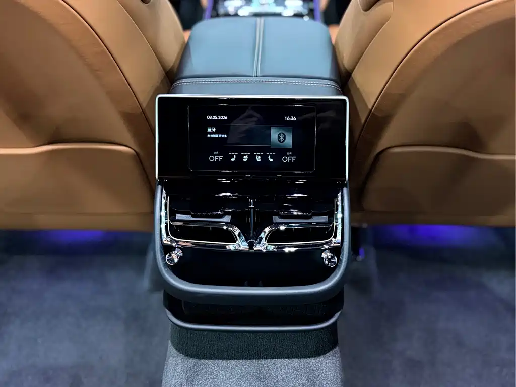 Flying Spur V8 Edition 8