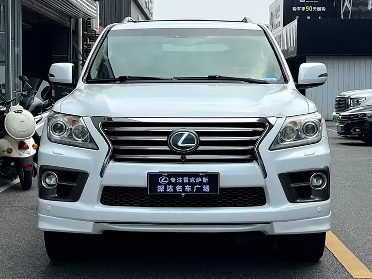 Lexus LX LX570 Middle East