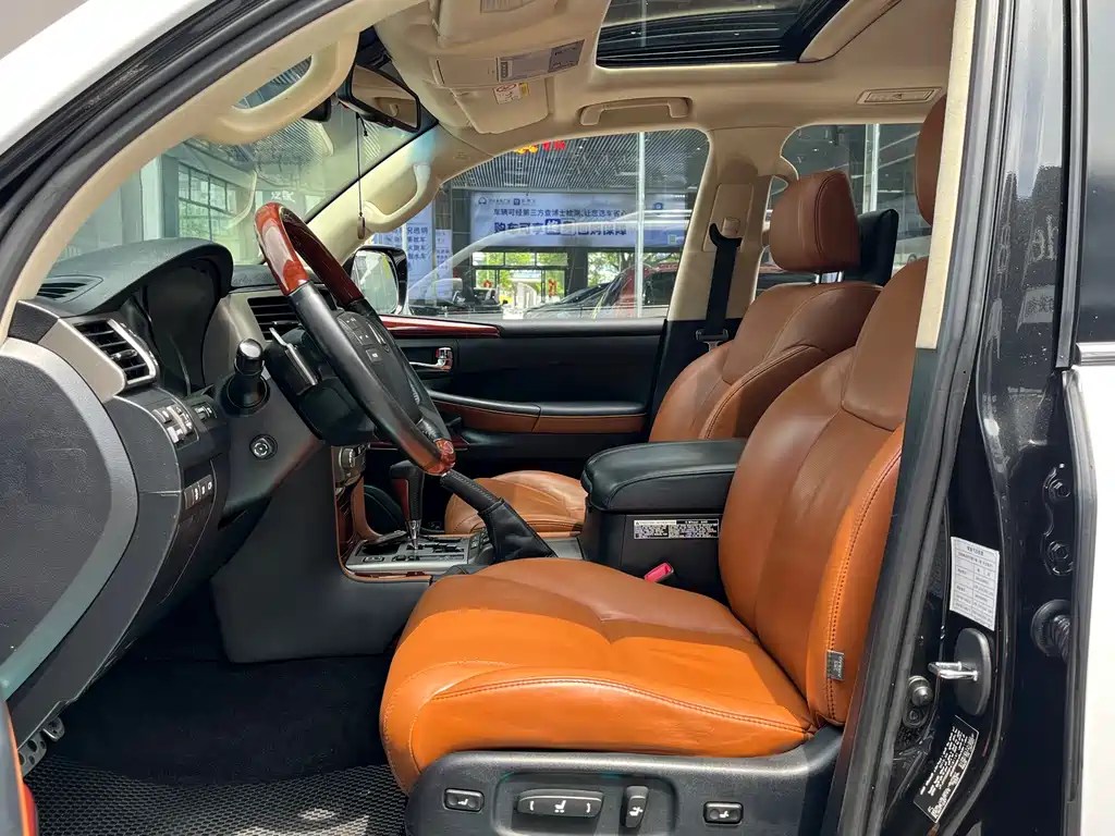 Lexus LX LX570 Middle East