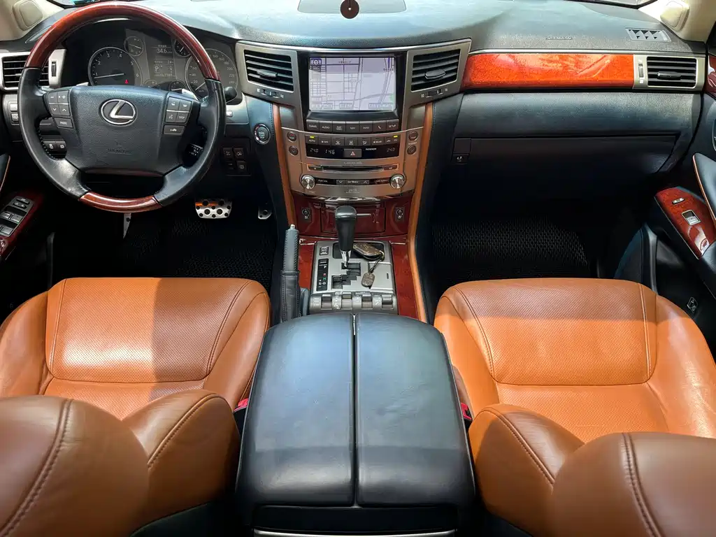 Lexus LX LX570 Middle East