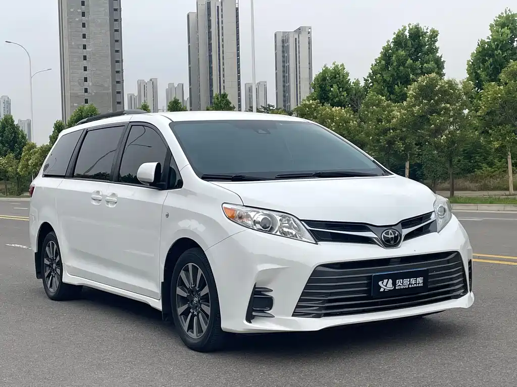 SIENNA 3.5 L US Spec