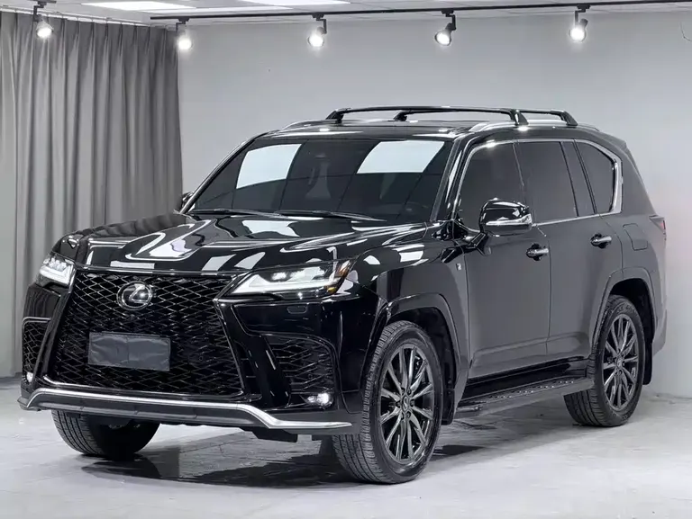 Lexus LX 600