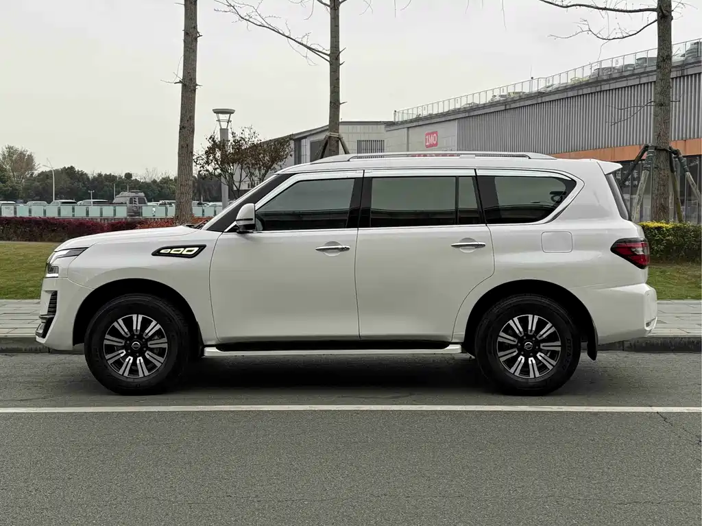 Patrol 4.0 L Middle East