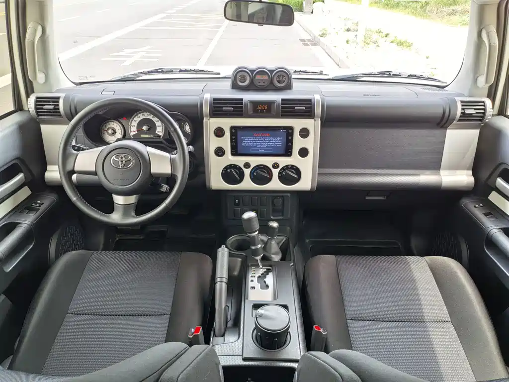 FJ Cruiser 4.0 L Middle East