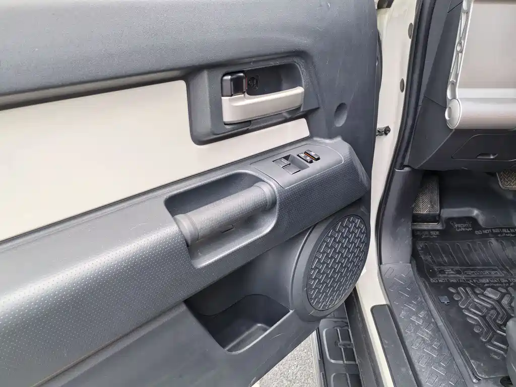 FJ Cruiser 4.0 L Middle East
