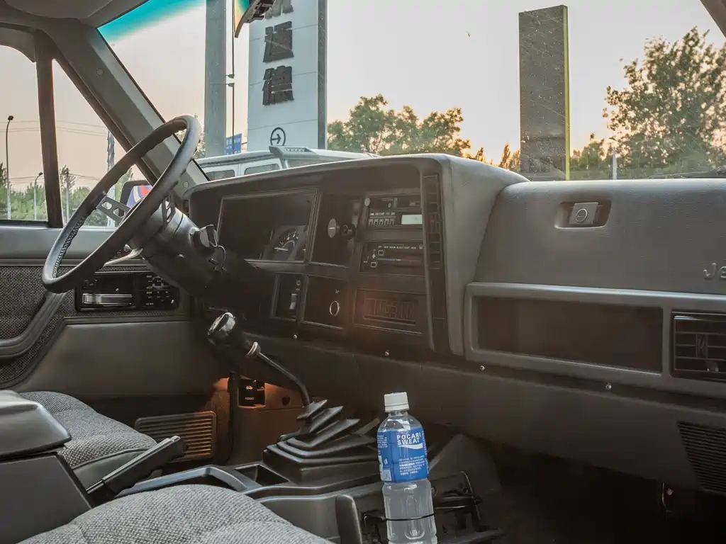 Beijing Jeep 北京JEEP 02款 4.0 L 手动 四驱