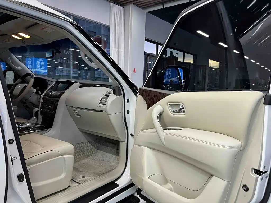 Patrol 4.0 L Middle East