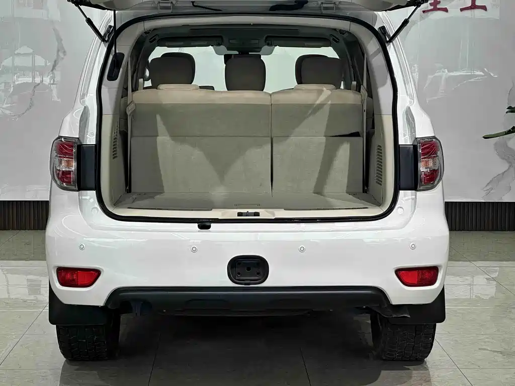 Patrol 4.0 L Middle East