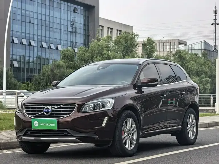 Volvo XC60 T5 Smart Progress