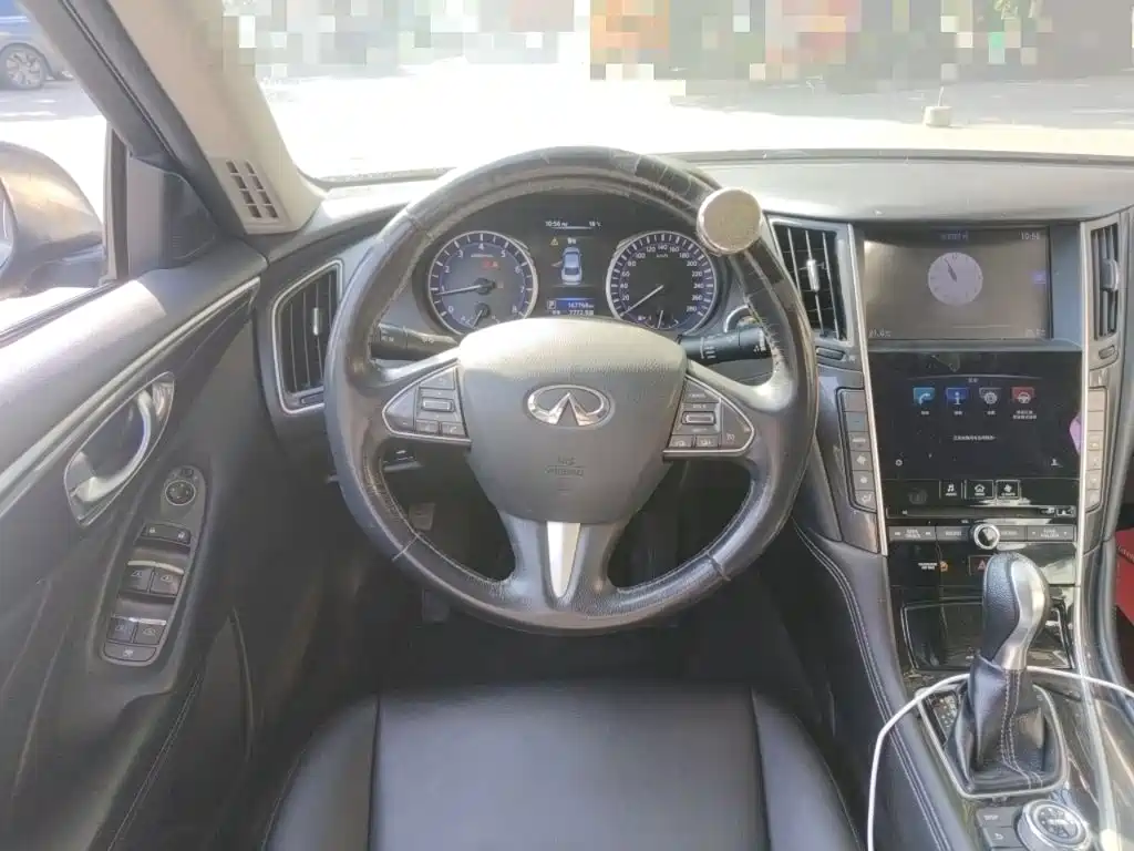 Infiniti Q50 L 2.0 T Comfort