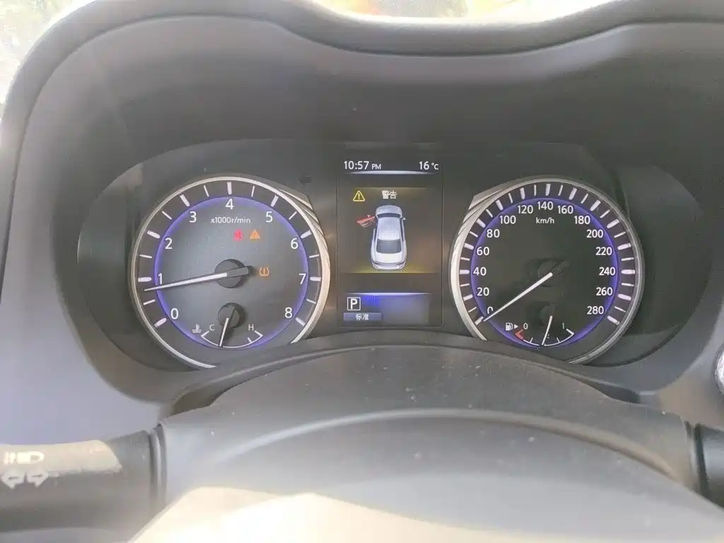 Infiniti Q50 L 2.0 T Comfort
