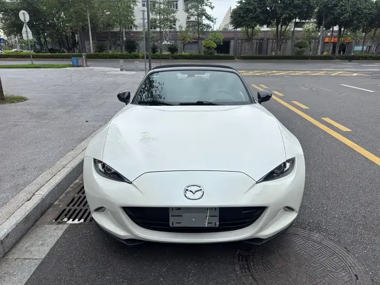 Mazda MX-5 马自达MX-5 2023款 2.0 L 手动
