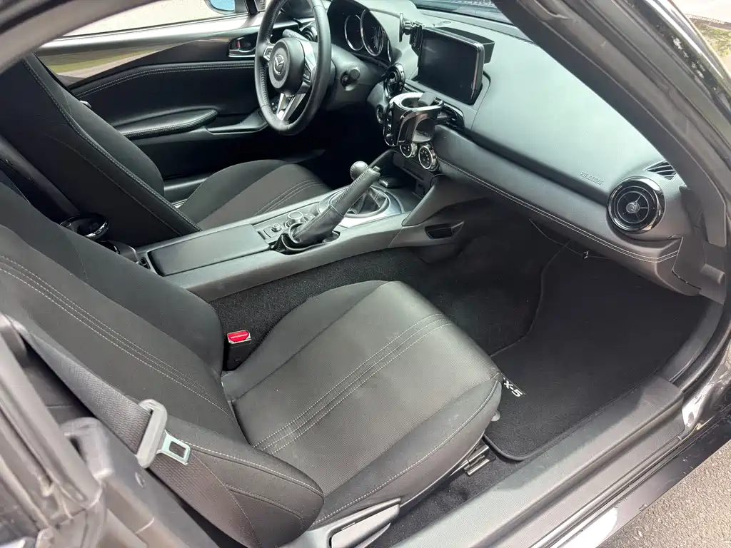 Mazda MX-5 马自达MX-5 2023款 2.0 L 手动