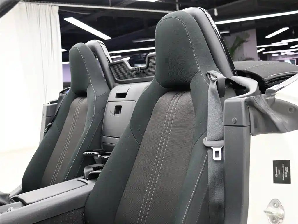 Mazda MX-5 马自达MX-5 2021款 2.0 L 手动