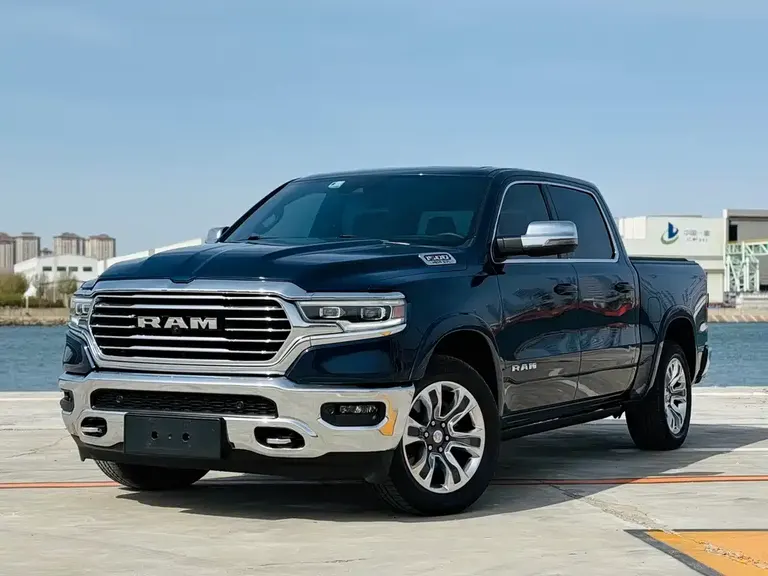 RAM Trucks RAM Trucks 2024款 1500 5.7 L