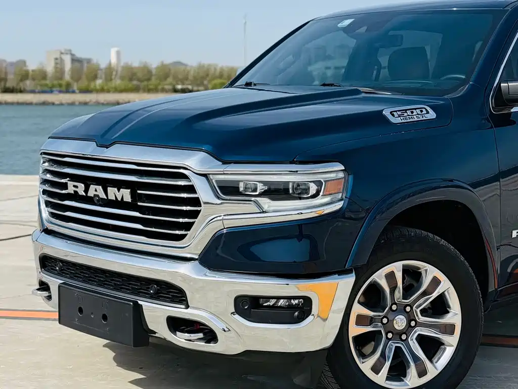 RAM Trucks RAM Trucks 2024款 1500 5.7 L