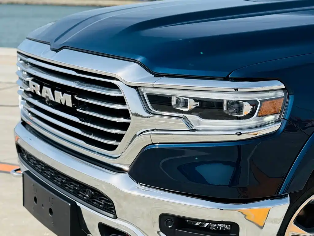 RAM Trucks RAM Trucks 2024款 1500 5.7 L