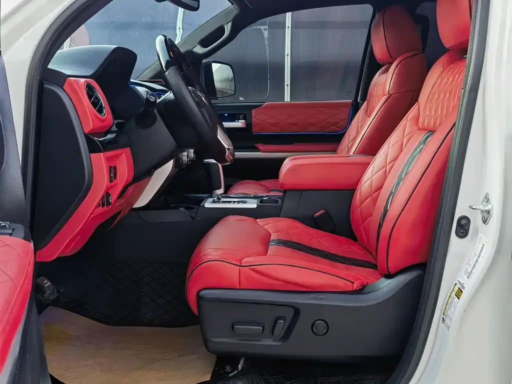 Tundra 坦途 2020款 5.7 L 加规版