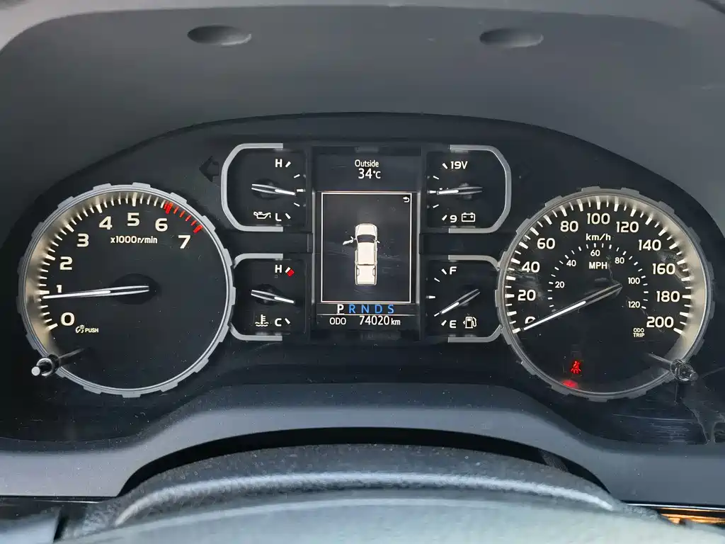 Tundra 坦途 2020款 5.7 L 加规版