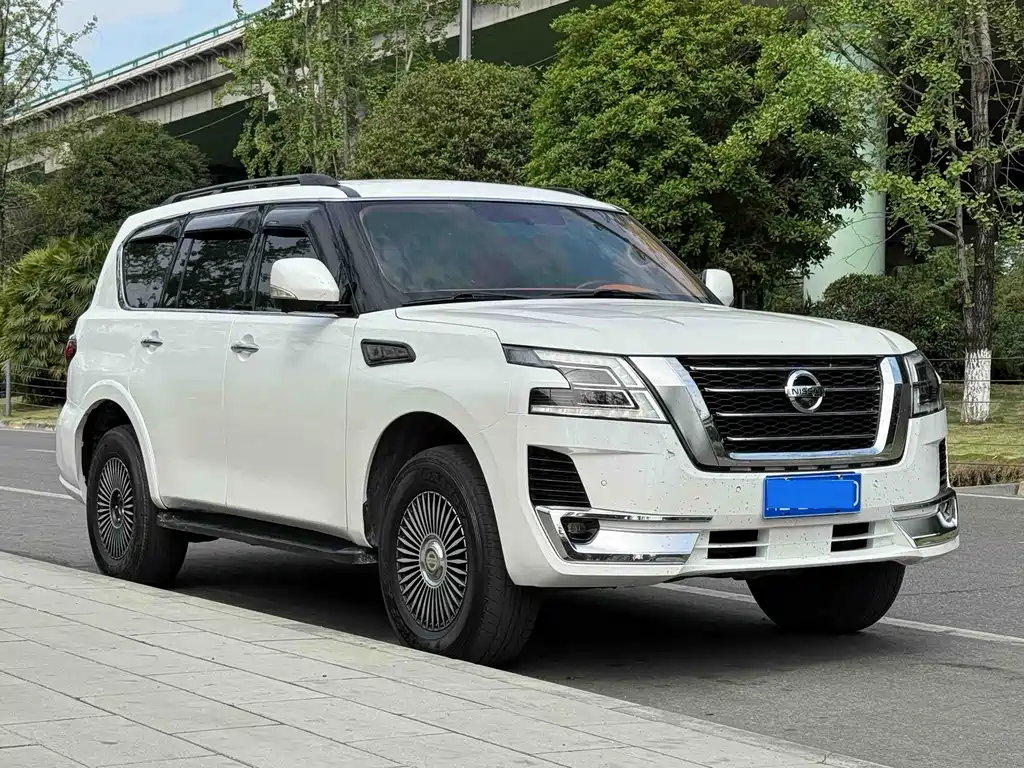Patrol 4.0 L Middle East