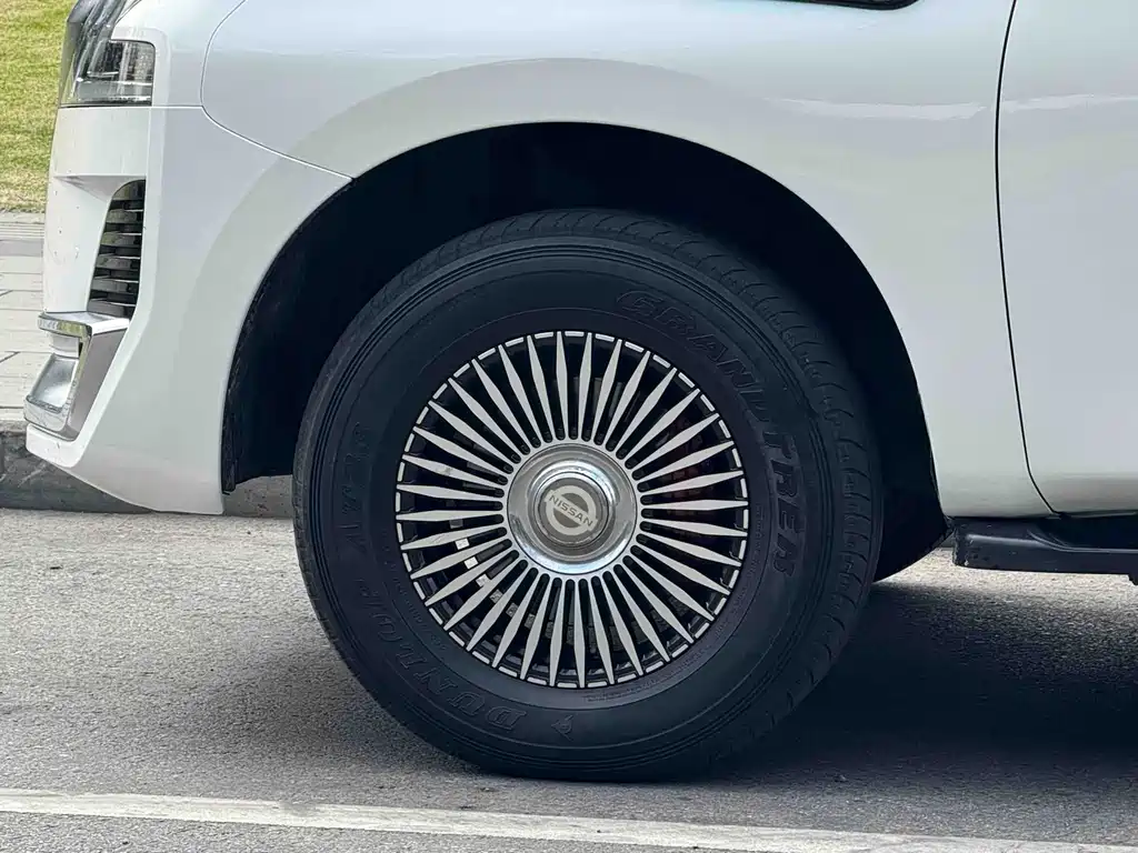 Patrol 4.0 L Middle East