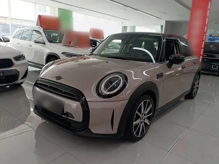 MINI Facelift 1.5 T COOPER Classic 5-door