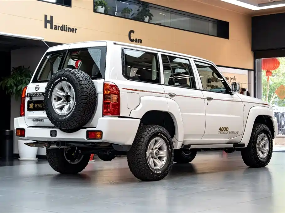 Patrol 途乐Y61 2018款 4.8 L 自动