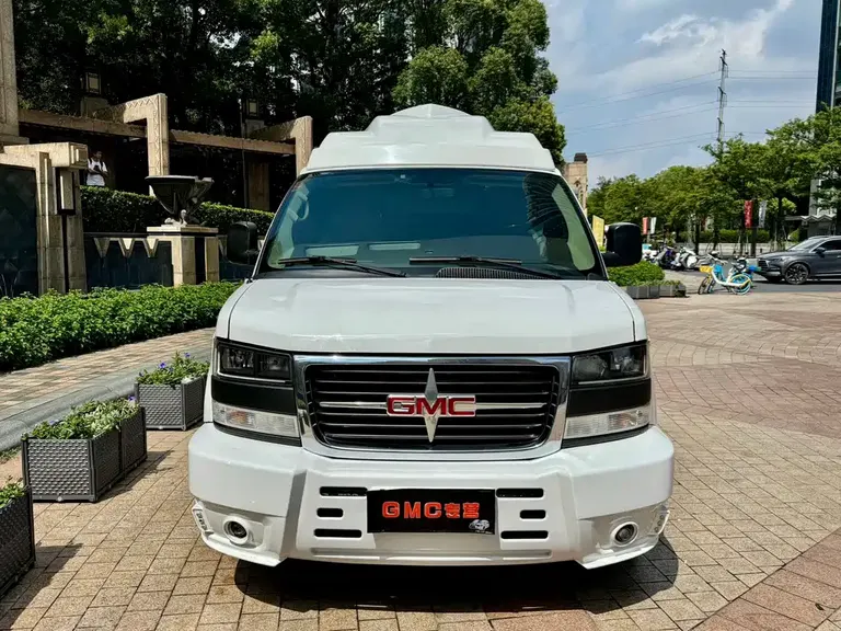 GMC SAVANA SAVANA 2018款 6.0 L 2500 s 至尊款