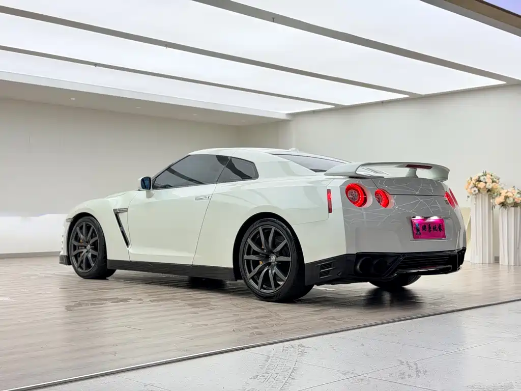 Nissan GT-R 日产GT-R 日产GT-R2010款 3.8 T 美规版