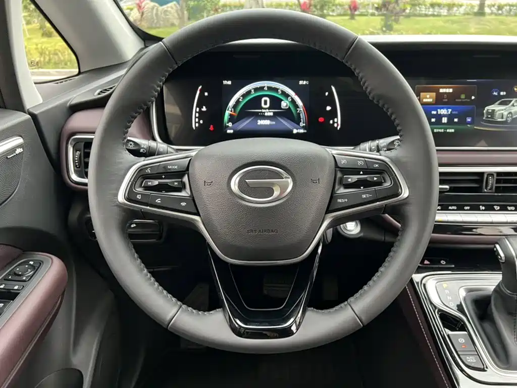 GAC Trumpchi M6 PRO 270 T DCT Luxury