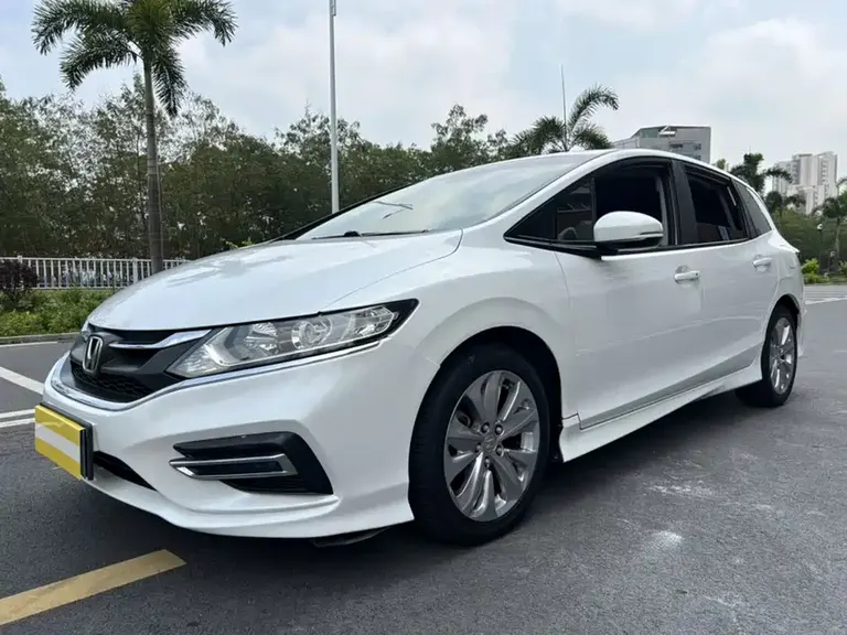 Honda Jade 1.8 L Auto Comfort 5-seat